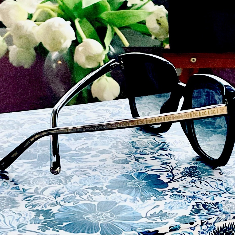 ESCADA CHIQUE SUNGLASSES NWOT - Picture 3 of 12
